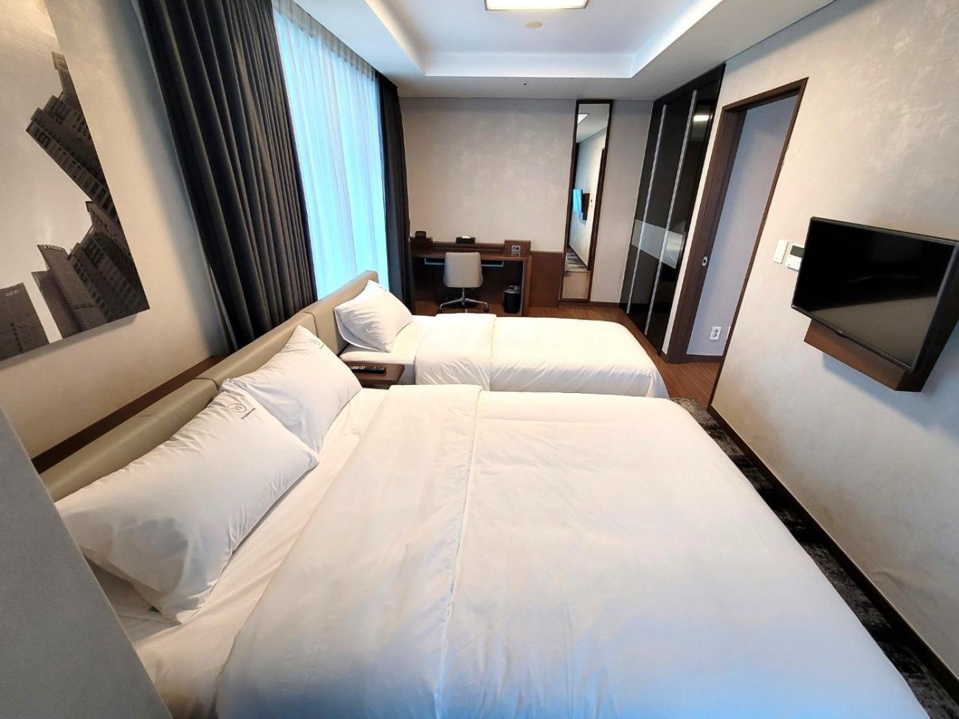 W Residence Hotel Пусан Экстерьер фото